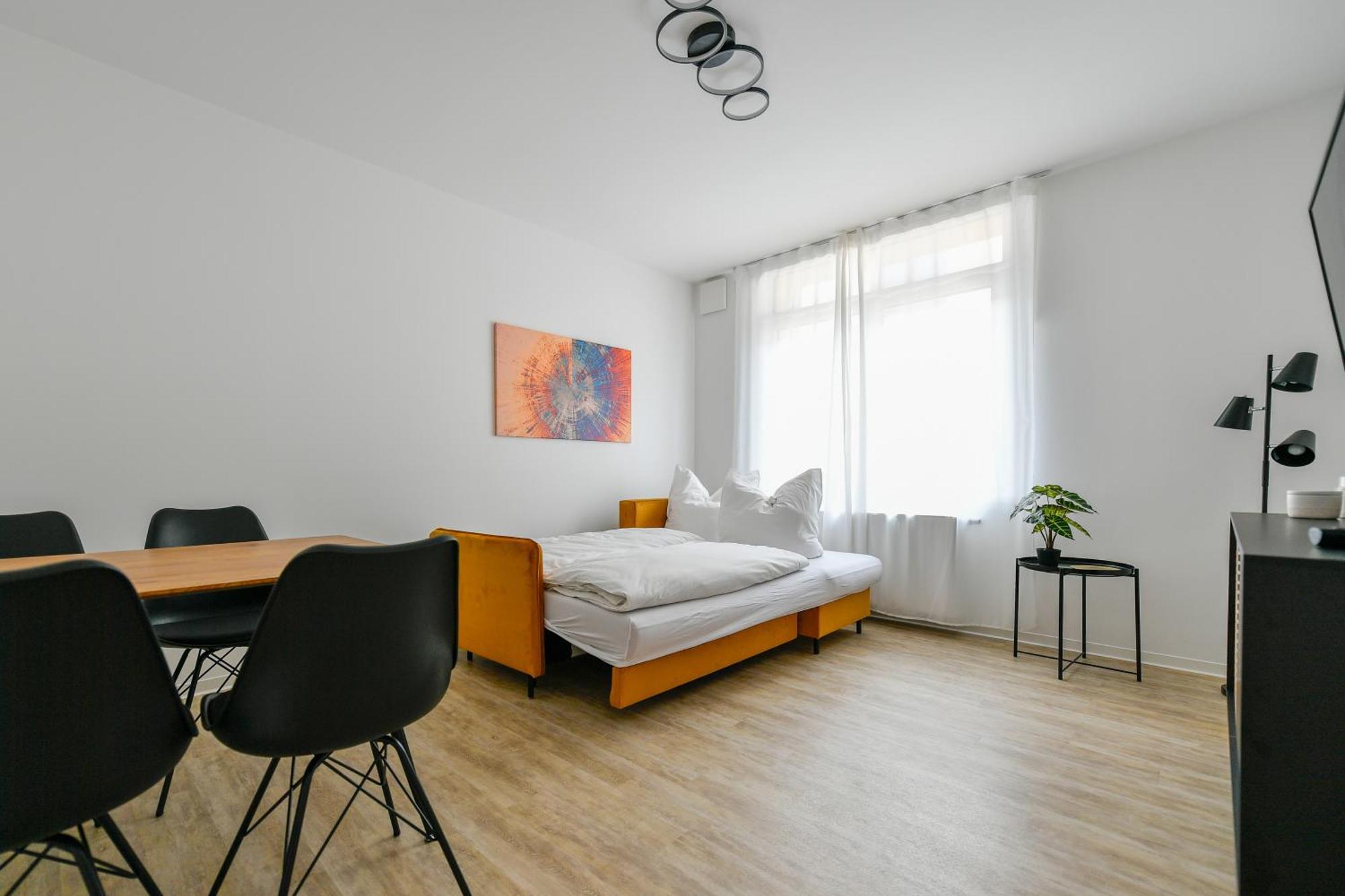 Ferienwohnungen Am Theater - Modern, Zentral Und Ruhig Mit Kueche, Waschtrockner, Netflix, Wlan Und Parkplatz- 2 Zimmer, 52 Qm コットブス 部屋 写真